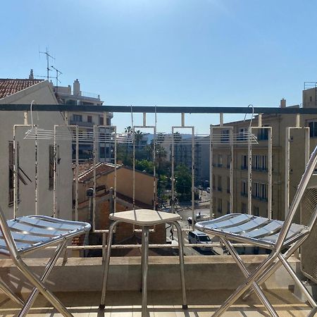 Mirela'S Private Room With Key, Ac, Lift & Balcony In The Center Of Nice On The Cote D'Azur מראה חיצוני תמונה
