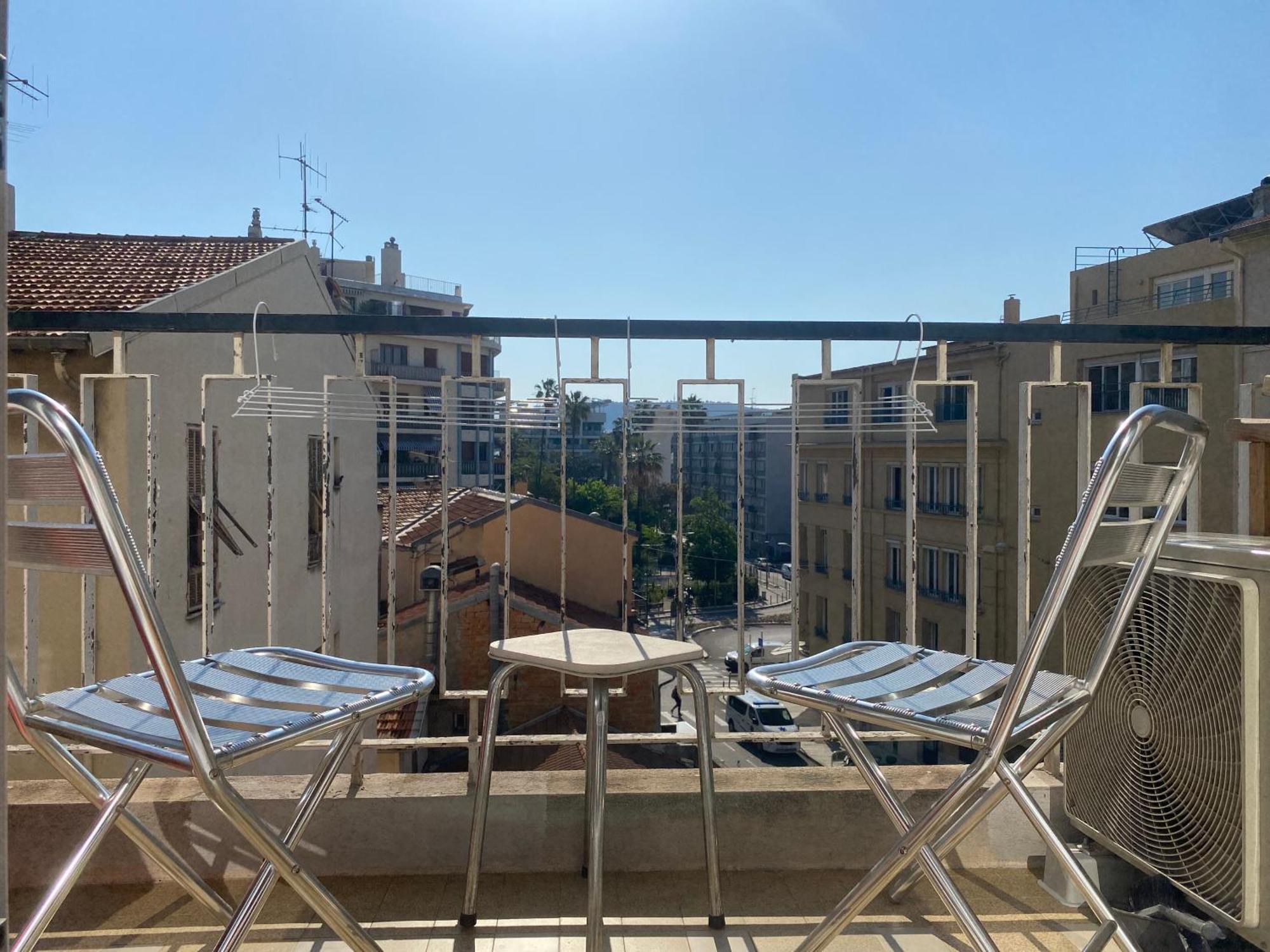 Mirela'S Private Room With Key, Ac, Lift & Balcony In The Center Of Nice On The Cote D'Azur מראה חיצוני תמונה